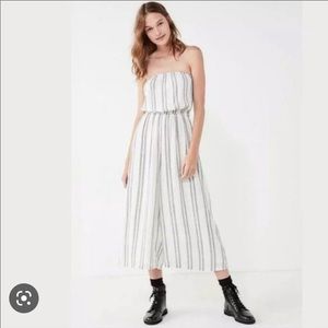 Urban Outfitters Jumpsuit size small